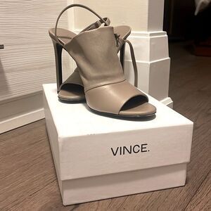 VINCE Sandals - size 40